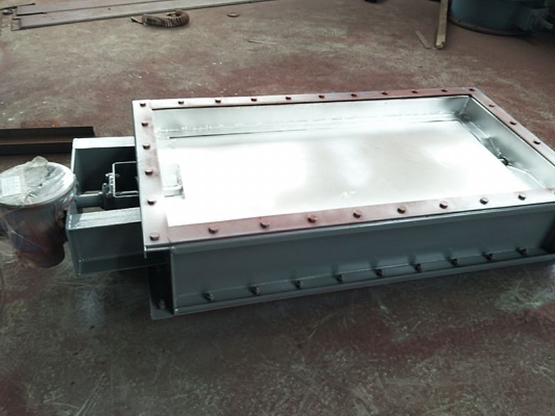 矩形擋板門（寬14M）制作完工，車間一覽